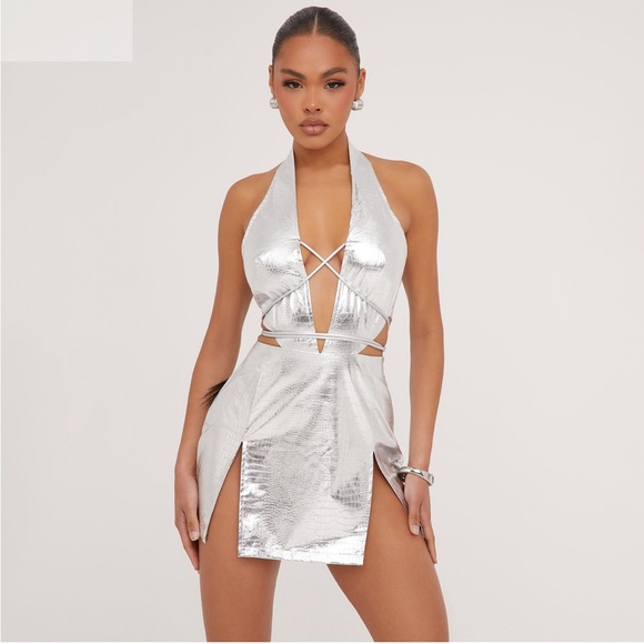 HALTERNECK PLUNGE STRAPPY SPLIT LEG MINI DRESS SILVER METALLIC FAUX LEATHER - Picture 2 of 3